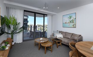 X Kirra Apartments