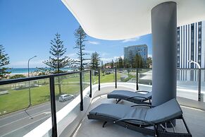 X Kirra Apartments