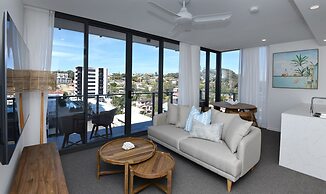 X Kirra Apartments