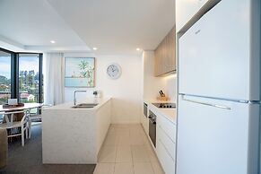 X Kirra Apartments