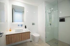 X Kirra Apartments