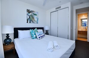 X Kirra Apartments