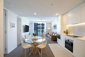 X Kirra Apartments