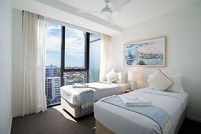 X Kirra Apartments
