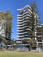 X Kirra Apartments