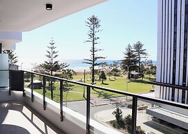 X Kirra Apartments