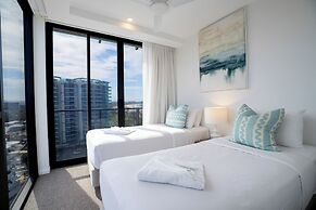 X Kirra Apartments
