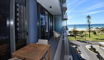X Kirra Apartments