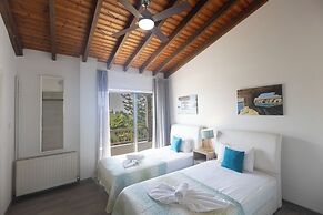 Villa Rosie, Modern 4bdr Ayia Napa Villa With Pool