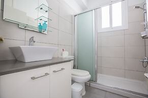 Villa Suri, Luxury Seafront Villa