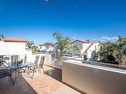 Apt Faye, Beautiful 2bdr Pernera Apartment