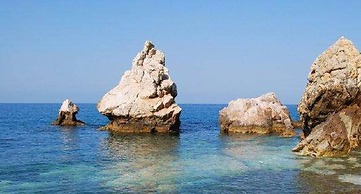 Villa With Pool Garden Near The Sea