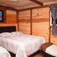 Room-nice Quadruple Cabin Equipped And V