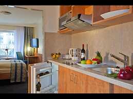 Room-studio for 2 People in Hamburg Mitt