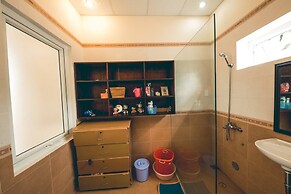 Hillside Homestay Hue - Em Room top Apartment