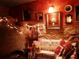 Romantic Getaway to Cuenca at La Quinta de Malu