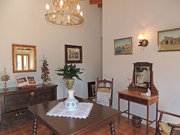 Charming Villa With Pool in Algaida