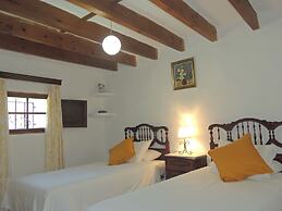 Charming Villa With Pool in Algaida