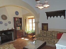 Charming Villa With Pool in Algaida