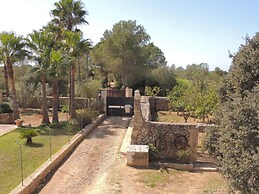 Charming Villa With Pool in Algaida