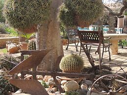 Charming Villa With Pool in Algaida