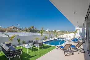 Villa Prol19, Beautiful 3bdr Protaras Villa With Pool, Close to Fig Tr