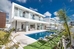 Villa Prol21,fantastic 3bdr Protaras Villa With Pool,close to Fig Tree