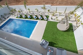 Villa Prol26, Stunning 3bdr Protaras Villa With Pool, Close to Fig Tre