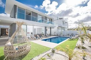 Villa Prol26, Stunning 3bdr Protaras Villa With Pool, Close to Fig Tre