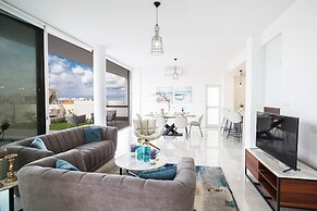 Villa Prol26, Stunning 3bdr Protaras Villa With Pool, Close to Fig Tre