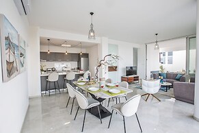 Villa Prol26, Stunning 3bdr Protaras Villa With Pool, Close to Fig Tre