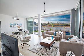 Villa Prol20, Contemporary 3bdr Protaras Villa With Pool, Close to the