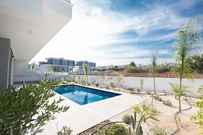 Villa Prol20, Contemporary 3bdr Protaras Villa With Pool, Close to the