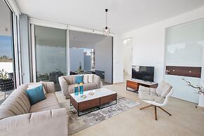 Villa Prol20, Contemporary 3bdr Protaras Villa With Pool, Close to the