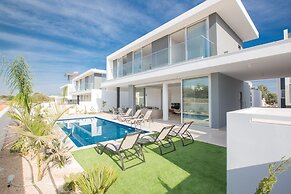 Villa Prol20, Contemporary 3bdr Protaras Villa With Pool, Close to the