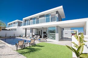 Villa Prol14, Fantastic 5bdr Brand New Protaras Villa With Private Poo