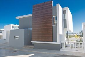 Villa Prol14, Fantastic 5bdr Brand New Protaras Villa With Private Poo