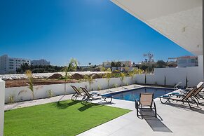 Villa Prol14, Fantastic 5bdr Brand New Protaras Villa With Private Poo