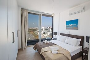 Villa Prol17, Exquisite 5bdr Villa With Pool, Close to Fig Tree Bay Be