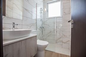 Villa Prol17, Exquisite 5bdr Villa With Pool, Close to Fig Tree Bay Be