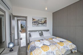 Villa Prol23, New and Modern 2bdr Protaras Villa With Pool, Close to t