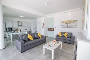 Villa Prol23, New and Modern 2bdr Protaras Villa With Pool, Close to t