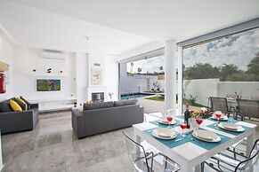 Villa Prol23, New and Modern 2bdr Protaras Villa With Pool, Close to t