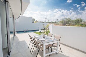 Villa Prol23, New and Modern 2bdr Protaras Villa With Pool, Close to t