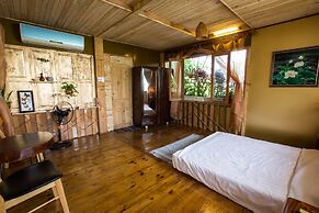 Hillside Homestay Hue - Meditation Studio