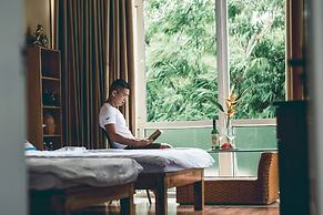 Hillside Homestay Hue - Top Apartment