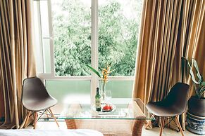 Hillside Homestay Hue - Top Apartment