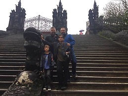 Hillside Homestay Hue - Mansion Room