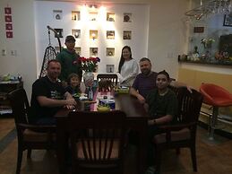 Hillside Homestay Hue - Silk Room