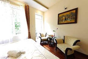 Hillside Homestay Hue - Silk Room